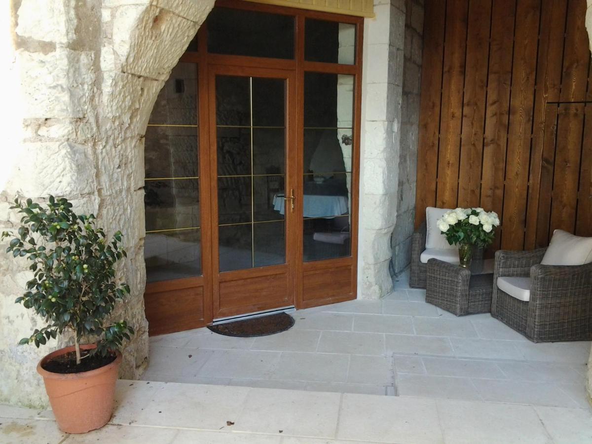 Le Manoir Des Roches Bed & Breakfast Bourré Exterior photo