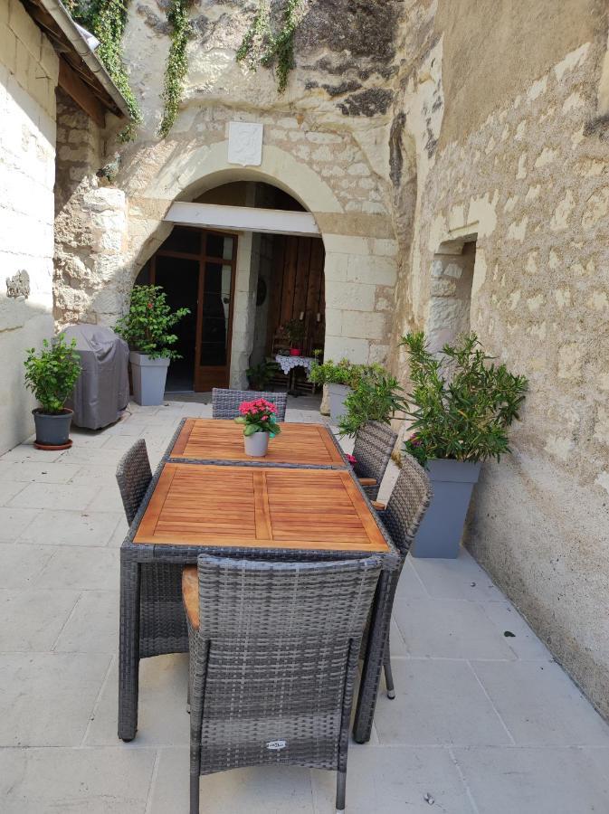 Le Manoir Des Roches Bed & Breakfast Bourré Exterior photo